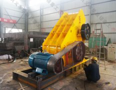 選購雙級破碎機(jī)時(shí)需要注意的事項(xiàng)